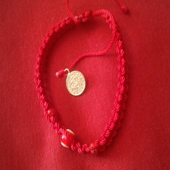 Men's.  Unisex  Red Protection bracelet. LAST 1 - Picture 2 of 3